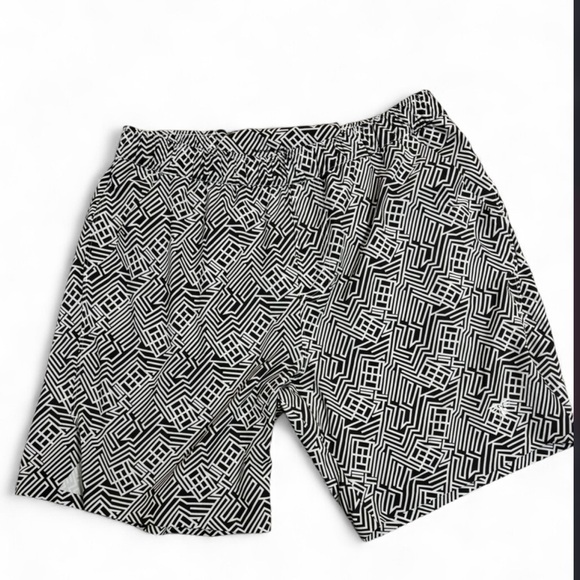 sigrún Other - Sigrún Black & White Geometric Tennis Shorts
